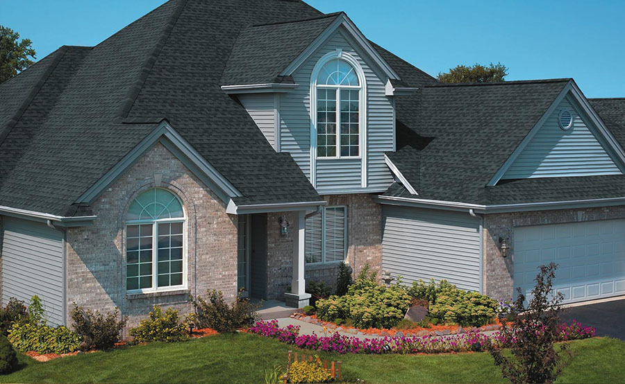 House With GAF Timberline HDZ Charcoal Shingles
